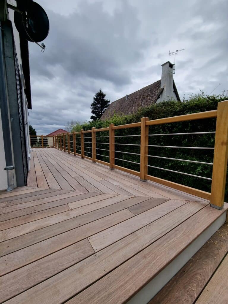Escalier_en_bois_extérieur_4