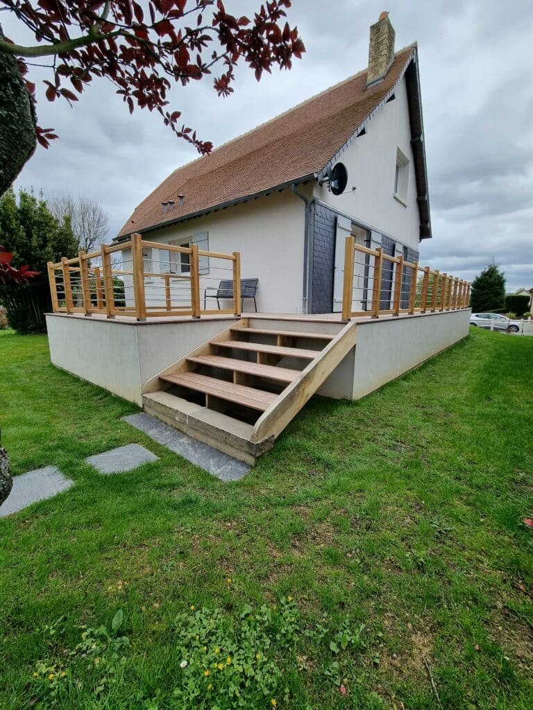Escalier_en_bois_extérieur